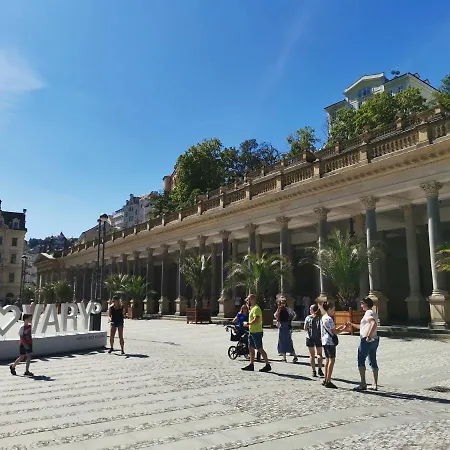 Ubytovani Ester - Utulny Byt V Lazenskem Centru Karlovych Varu Se Zahradkou * Karlovy Vary